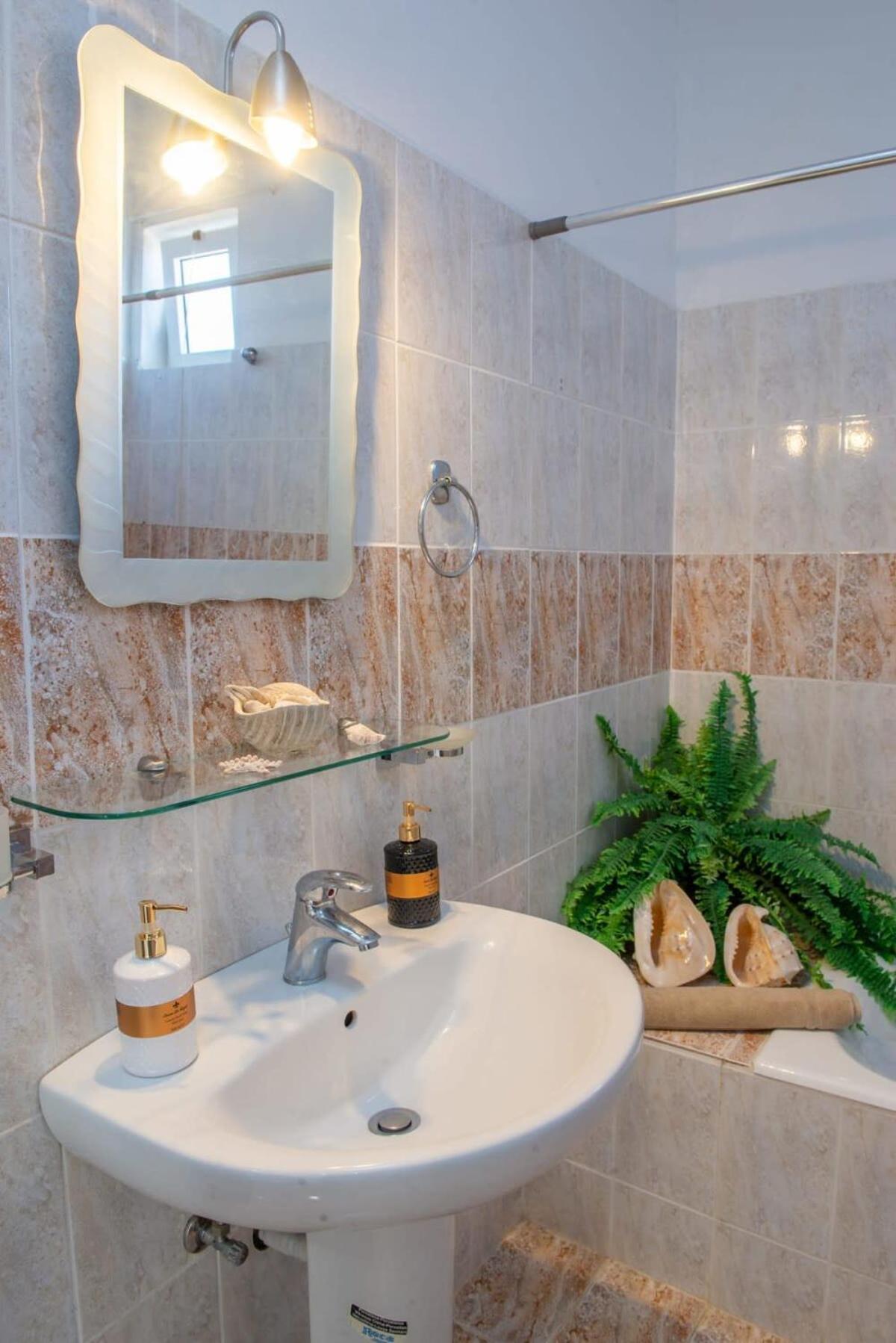 דירות קולימביה Atlantic Cave Haven-Seaside, Fully Equipped מראה חיצוני תמונה